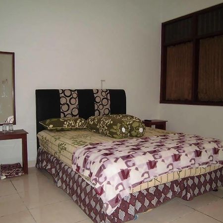 Griya Putri Dewi Guesthouse Yogyakarta Eksteriør billede