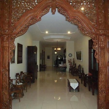 Griya Putri Dewi Guesthouse Yogyakarta Eksteriør billede