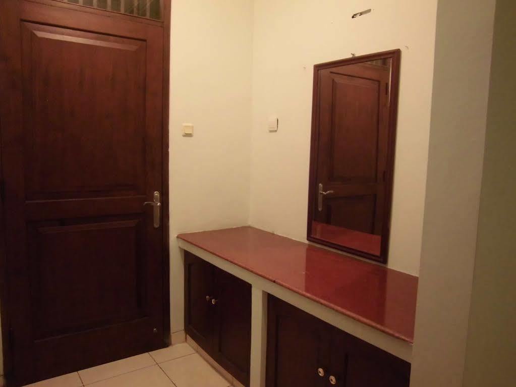 Griya Putri Dewi Guesthouse Yogyakarta Eksteriør billede
