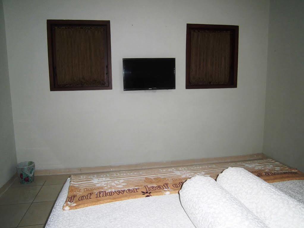 Griya Putri Dewi Guesthouse Yogyakarta Eksteriør billede